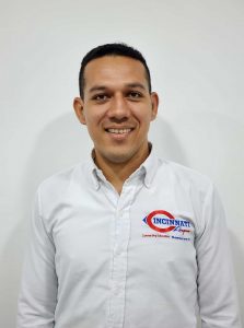 Jorge Castellar, Instructora del centro de idiomas Cincinnati Lingua